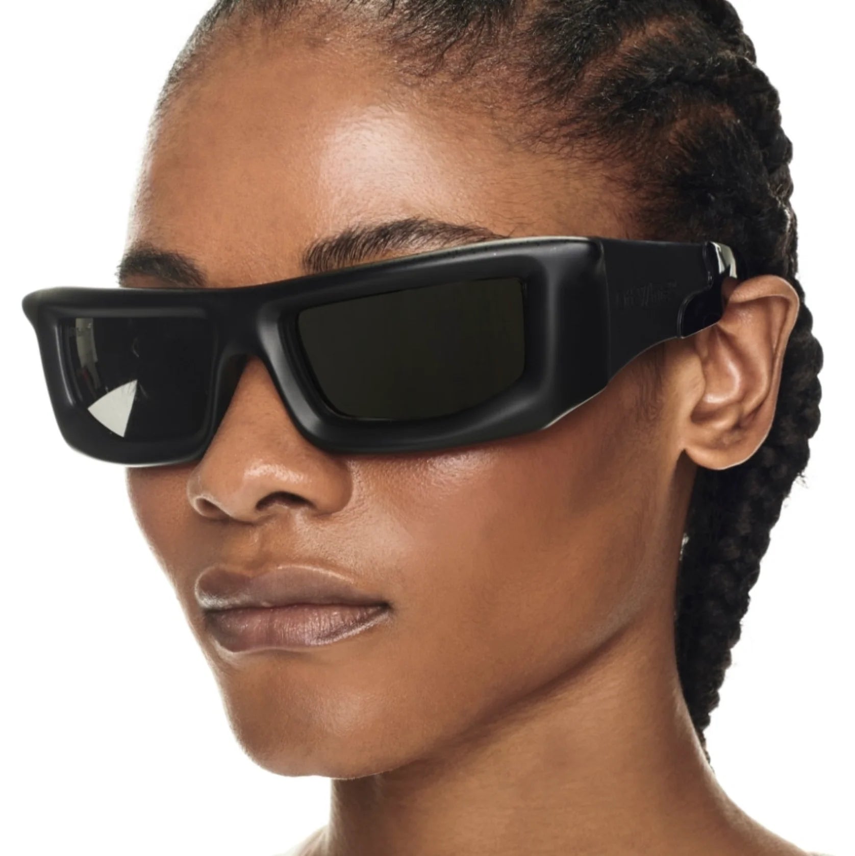 SR-BLK02 | Sculpted Wave Frame Shades