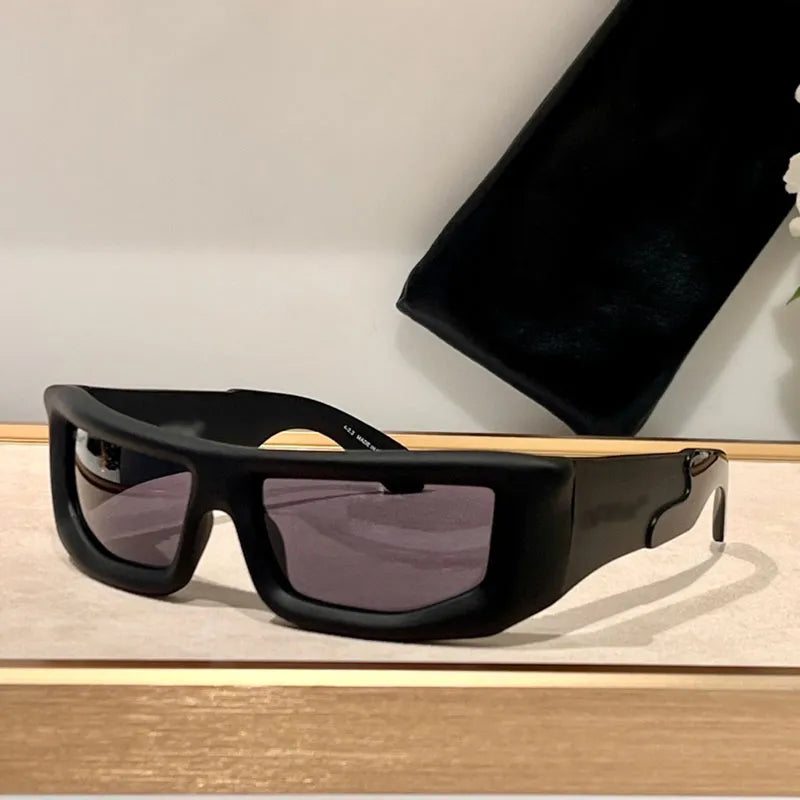 SR-BLK02 | Sculpted Wave Frame Shades
